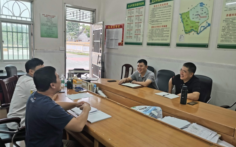 心系一线，情暖基层 --水电集团党委书记、董事长王东阳走访慰问北山村乡村振兴工作队队长
