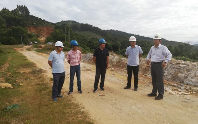 水电集团副总经理张毅对陀兴水库改扩建及补充项目工程进行安全生产专项检查