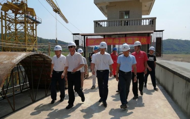 海南控股副总经理吴卫彬一行对陀兴水库改扩建工程开展2019年第三季度 安全生产检查与考核