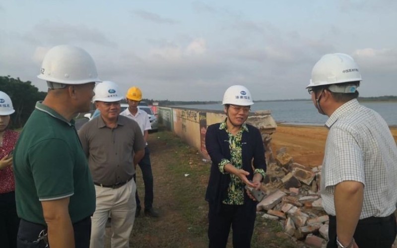 公司总经理谢京一行到文昌湖山等水库 除险加固项目检查指导工作