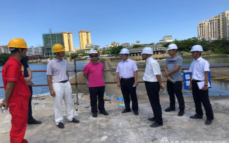 “找差距、抓落实”—海南控股纪委书记 卓基竹到万宁水库等工地进行质量 及安全防汛工作检查
