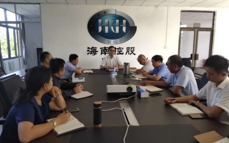 水电集团党委副书记、总经理赵弈涵在迈湾建管部召开工作座谈会