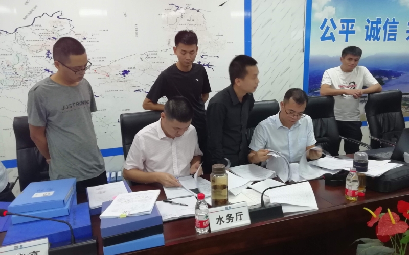 省水务厅吴清高副厅长带队对红岭灌区田间工程项目验收工作及内业资料进行专项检查